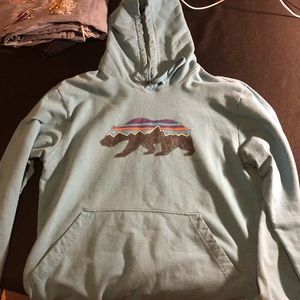Very cute barely worn Patagonia hoodie